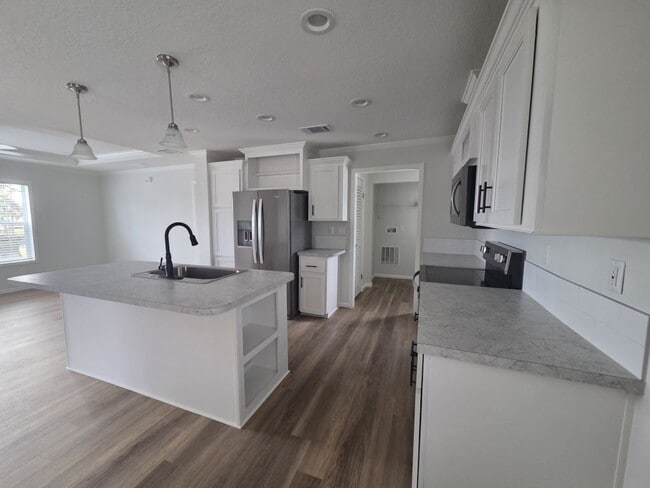 Building Photo - 134 Hibiscus Dr