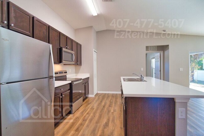 Building Photo - 5204 S San Mateo Dr