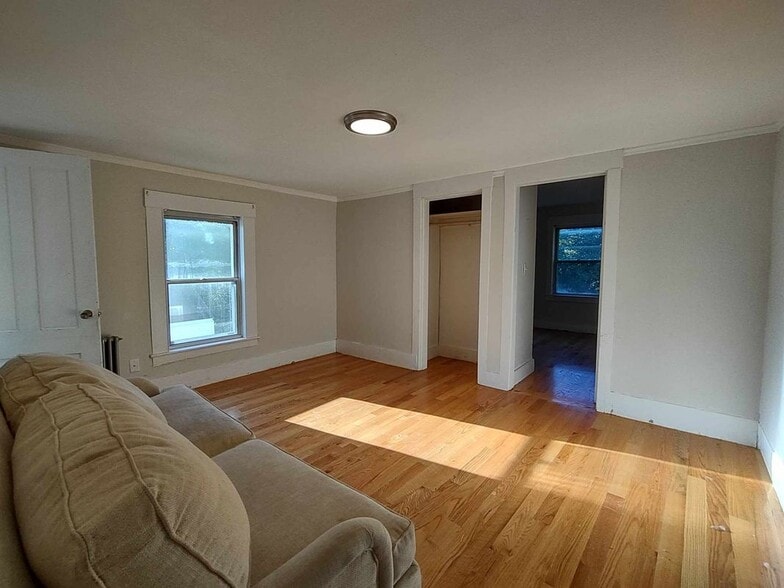 Building Photo - 16 Kilby St