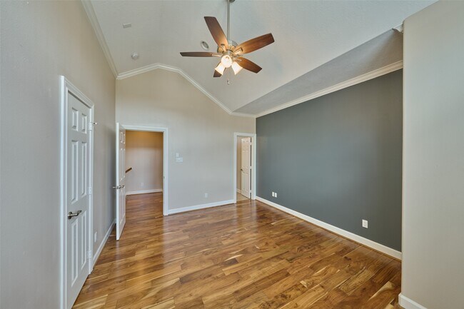Building Photo - 2526 Bevis St