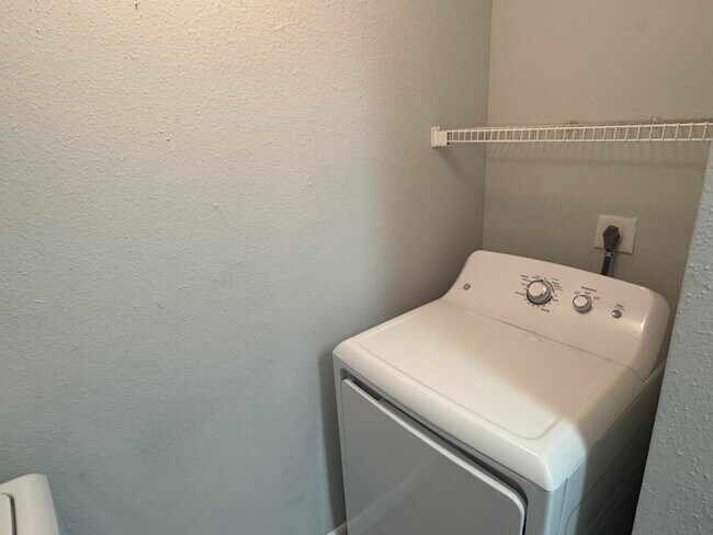 Building Photo - 4045 W McNab Rd