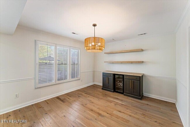 Building Photo - 8930 Wesley Pl