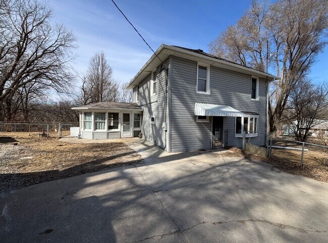 Building Photo - 413 Paxton St