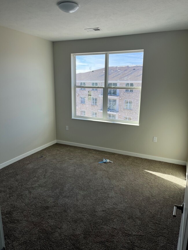 Building Photo - 8500 Thompson Run Rd