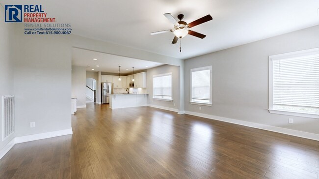 Building Photo - Gorgeous, Luxury home in Marymont Springs! Neighborhood pool & playground!