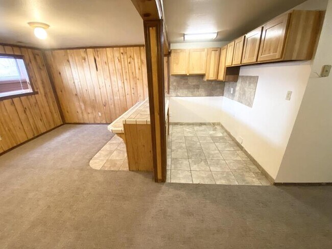 Building Photo - 648 N 1050 W