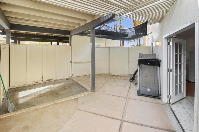 Building Photo - 77912 Michigan Dr