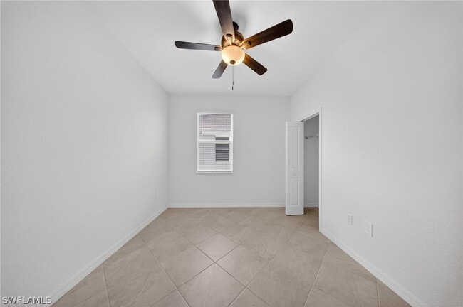 Building Photo - 2220 Dragonfruit Wy