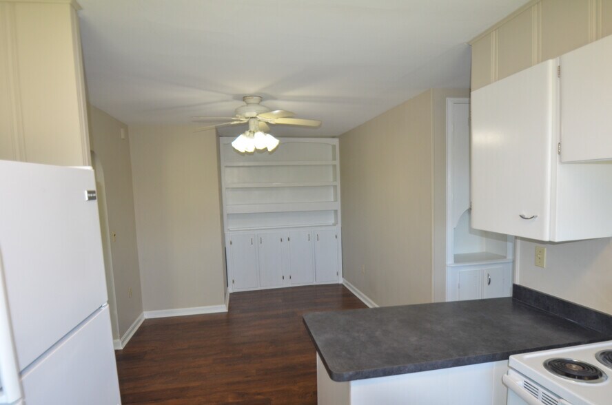 Building Photo - 257 Sunset Ave