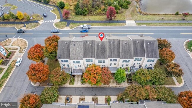 Building Photo - 25065 Riding Center Dr