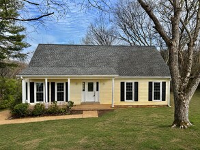 Building Photo - 1405 Brenner Ct