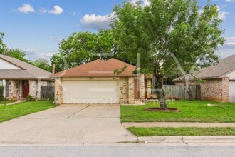 Building Photo - 604 David Curry Dr