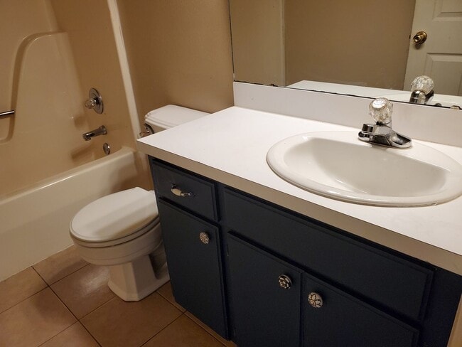 Building Photo - Lakeside School District