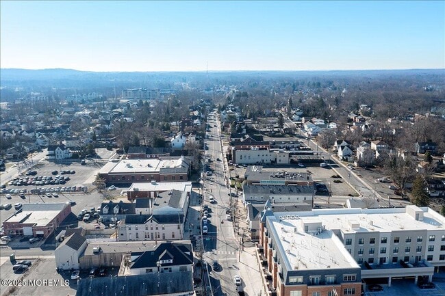 Building Photo - 144 Lower Main St