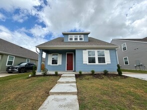 Building Photo - 207 Cherry Blossom Ln