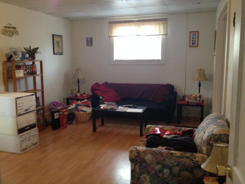 Primary Photo - 30 N Gordon St