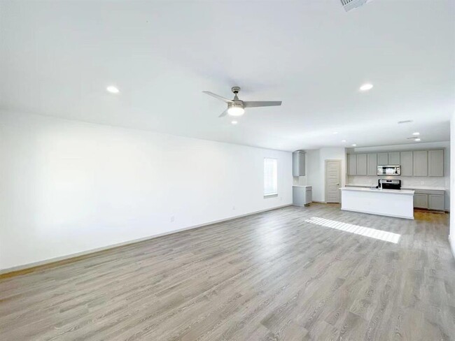 Building Photo - 18815 Oswin Haven Ln