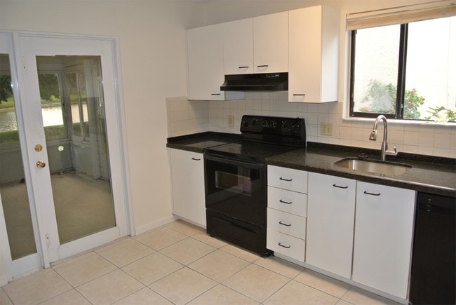 Building Photo - 6224 Country Fair Cir