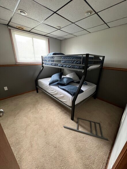 Building Photo - 7650 Warner Rd