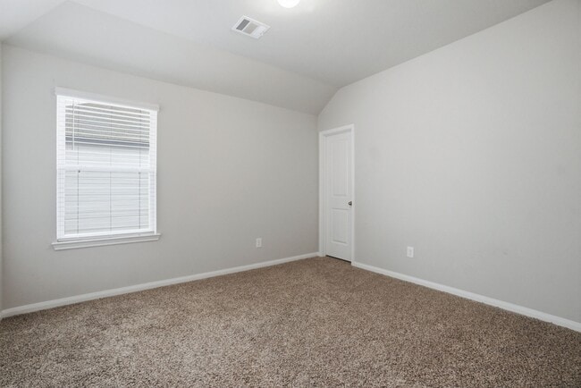 Building Photo - 22210 Great Royal Ln