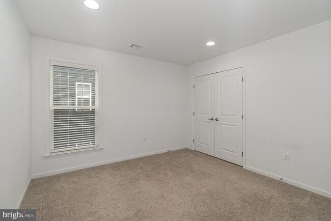 Building Photo - 66 Avery Wy