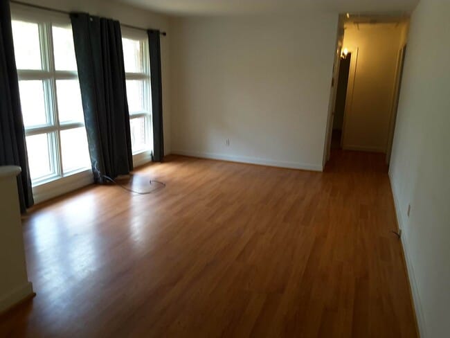 Building Photo - Nelson Park