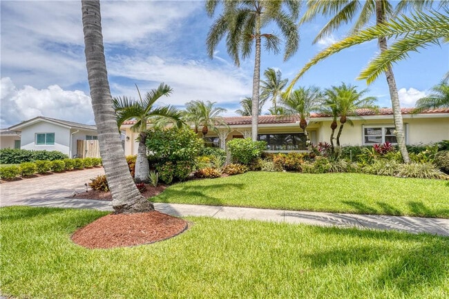 Building Photo - 2000 Admirals Way