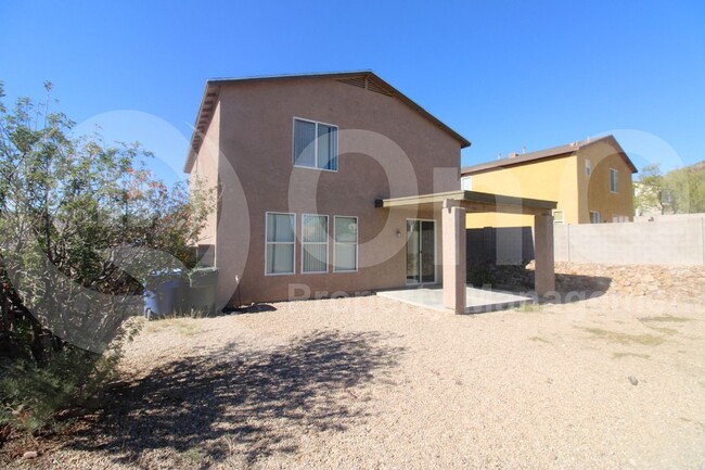 Building Photo - 1351 Burdock Dr S