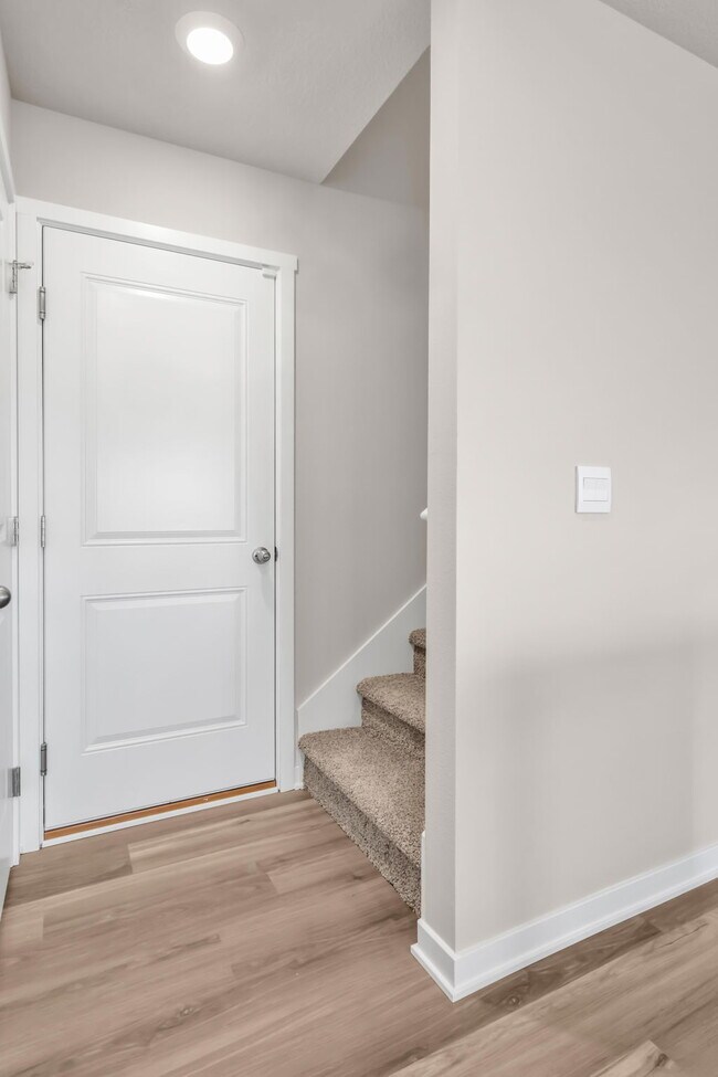 Building Photo - 8975 N 167th St