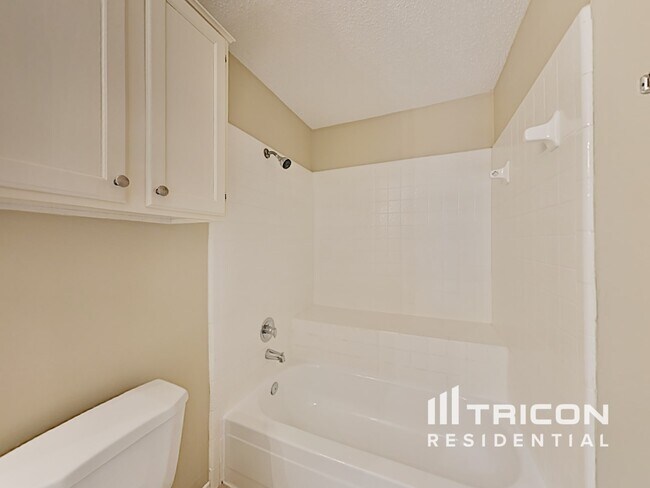 Building Photo - 1717 Wild Willow Trail