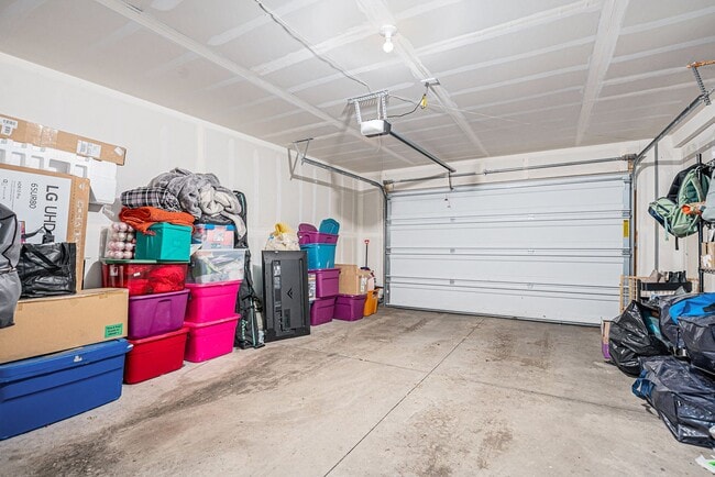 Building Photo - 3148 W 29th Ave