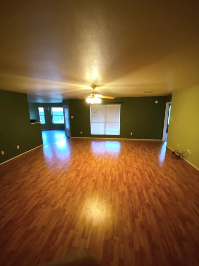 Building Photo - 5207 Holster Dr