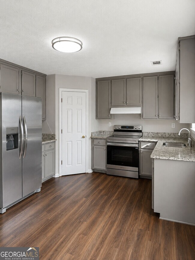 Building Photo - 2657 Amberly Glen Dr