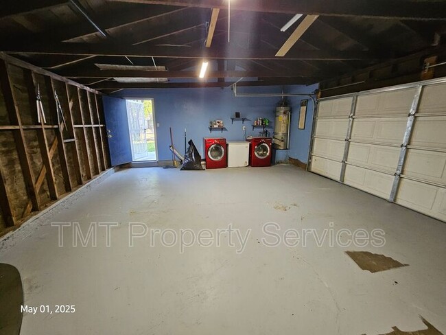 Building Photo - 1830 Nightingale Ave