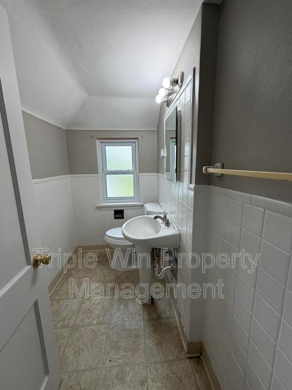 Building Photo - 1629 Redman Rd