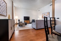 Building Photo - 1011 Canal St