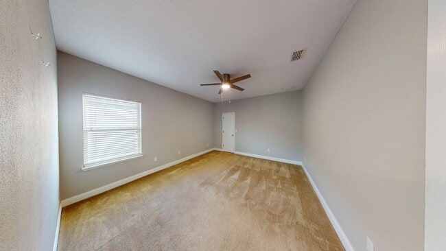 Building Photo - 6 BR  5 BA  LUXURY POOL HOME -  Fells Landing Subdivision- Minutes to Medical City!