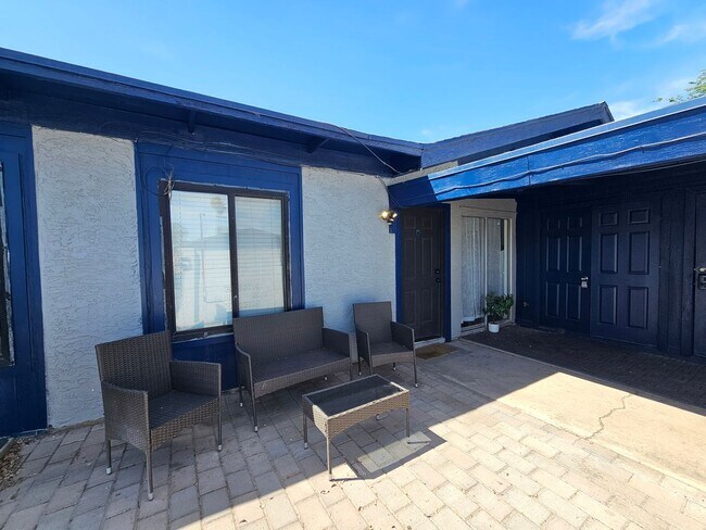 Building Photo - LONG TERM SHORT  TERM /UNFURNISHED  NO UTILITIES ~   PARTIALLY   FURNISHED