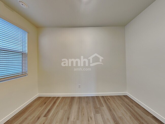 Building Photo - 6530 E Paseo Baranda