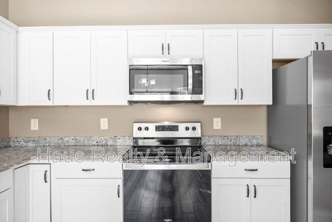 Building Photo - 172 Dundee Dr