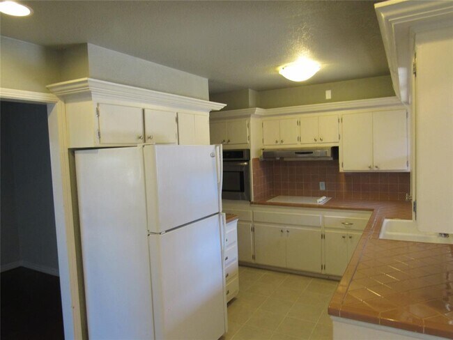 Building Photo - 9909 Sunnymeade Pl