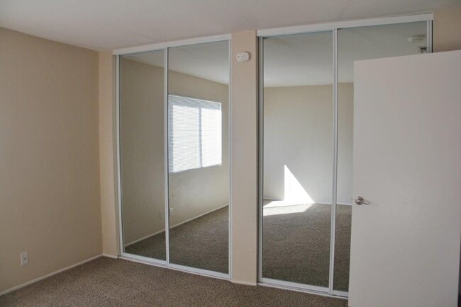 Building Photo - Ground Floor 1 bedroom 1 bath Condo in Benicia Highlands