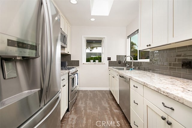 Building Photo - 967 Oriole Dr