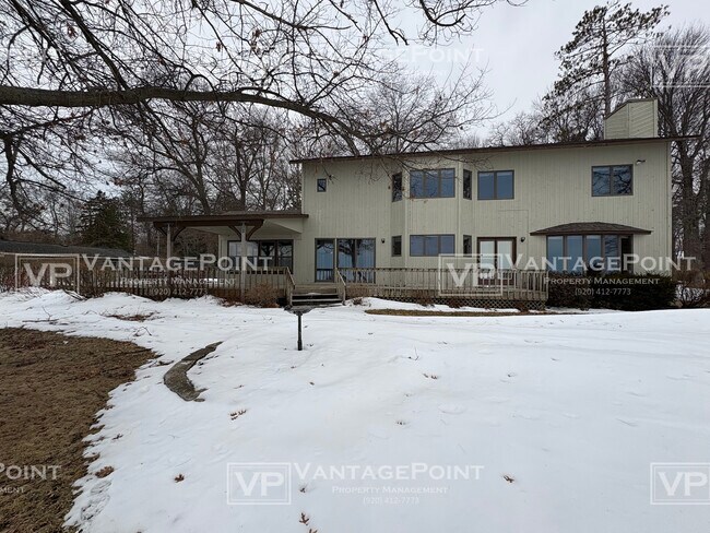 Building Photo - N1814 Shore Dr