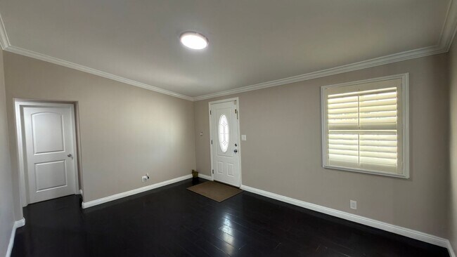 Building Photo - **BEAUTIFUL FOUR BED TWO BATH HOME IN DUARTE **