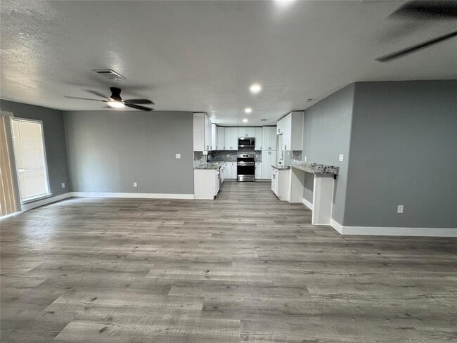 Building Photo - 4122 Dacca Dr