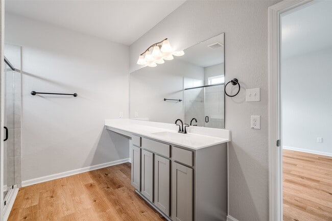 Building Photo - 32315 Clouser Minnou Ct