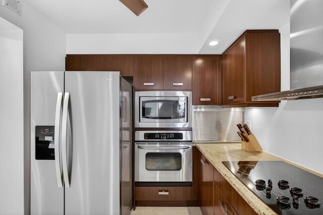 Building Photo - 2800 N Ocean Dr