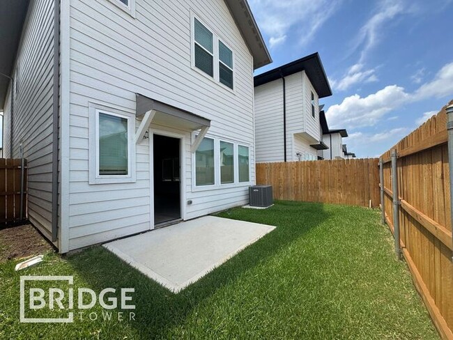 Building Photo - OXFORD PLAN