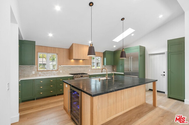 Building Photo - 6174 Paseo Cyn Dr